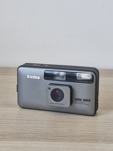 Konica Big Mini BM-201 Gris Foncé Révisé S/N : 6225531